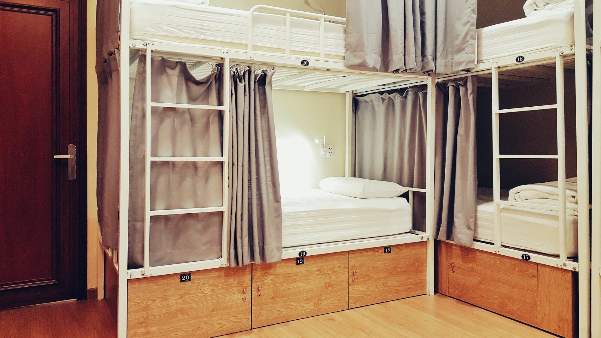 Vy Da Backpackers Hostel Hô Chi Minh-Ville Extérieur photo
